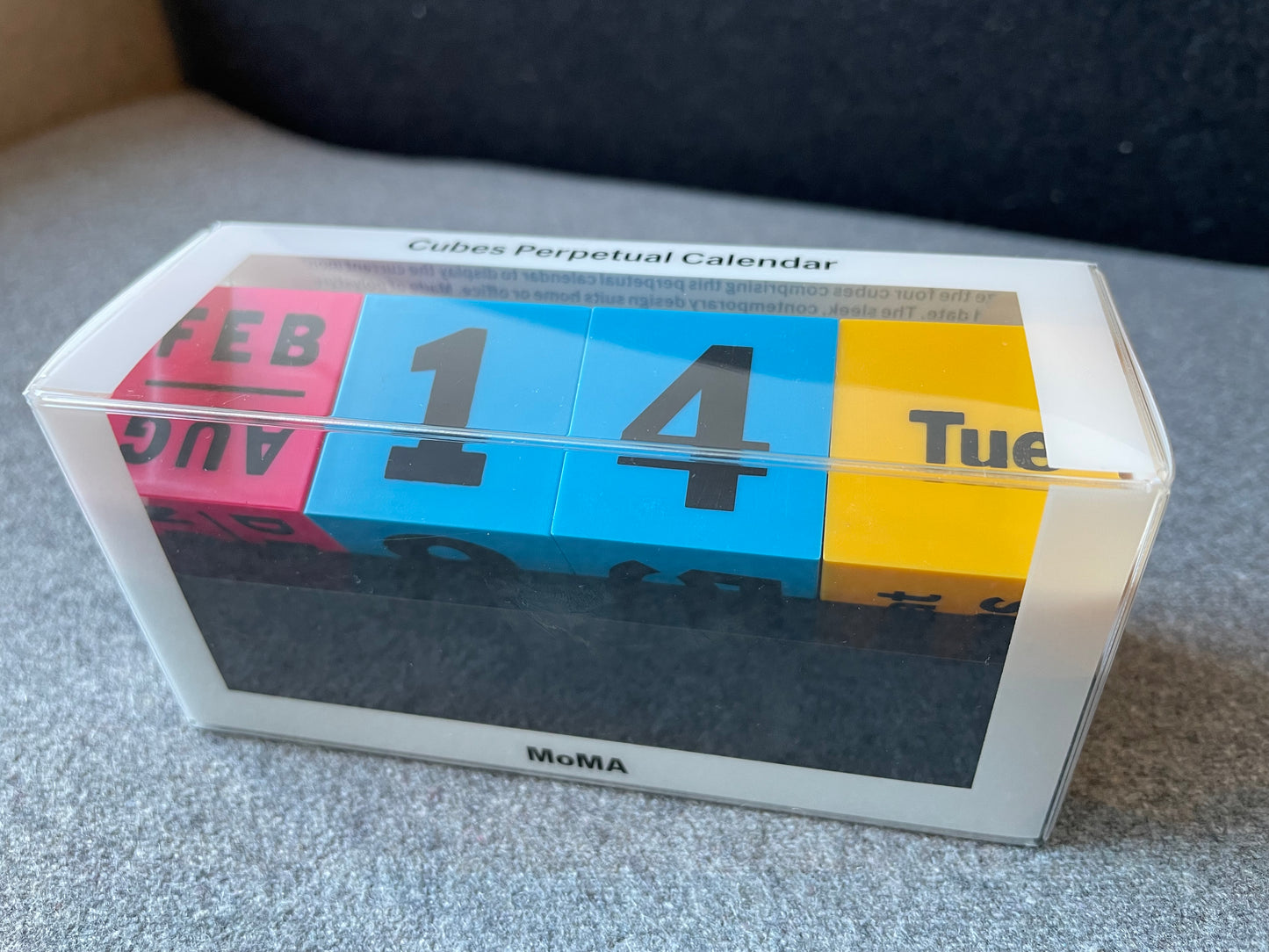 MoMa "Cubes Perpetual" Kalender